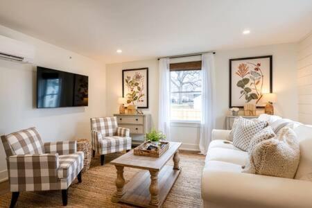 West Dundee Downtown Luxury Farmhouse Apartment #4 מראה חיצוני תמונה